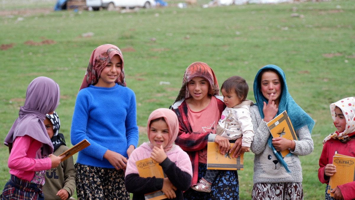 Erzurum’da devlet onları unutmadı: Göçer çadırında Kur’an kursu